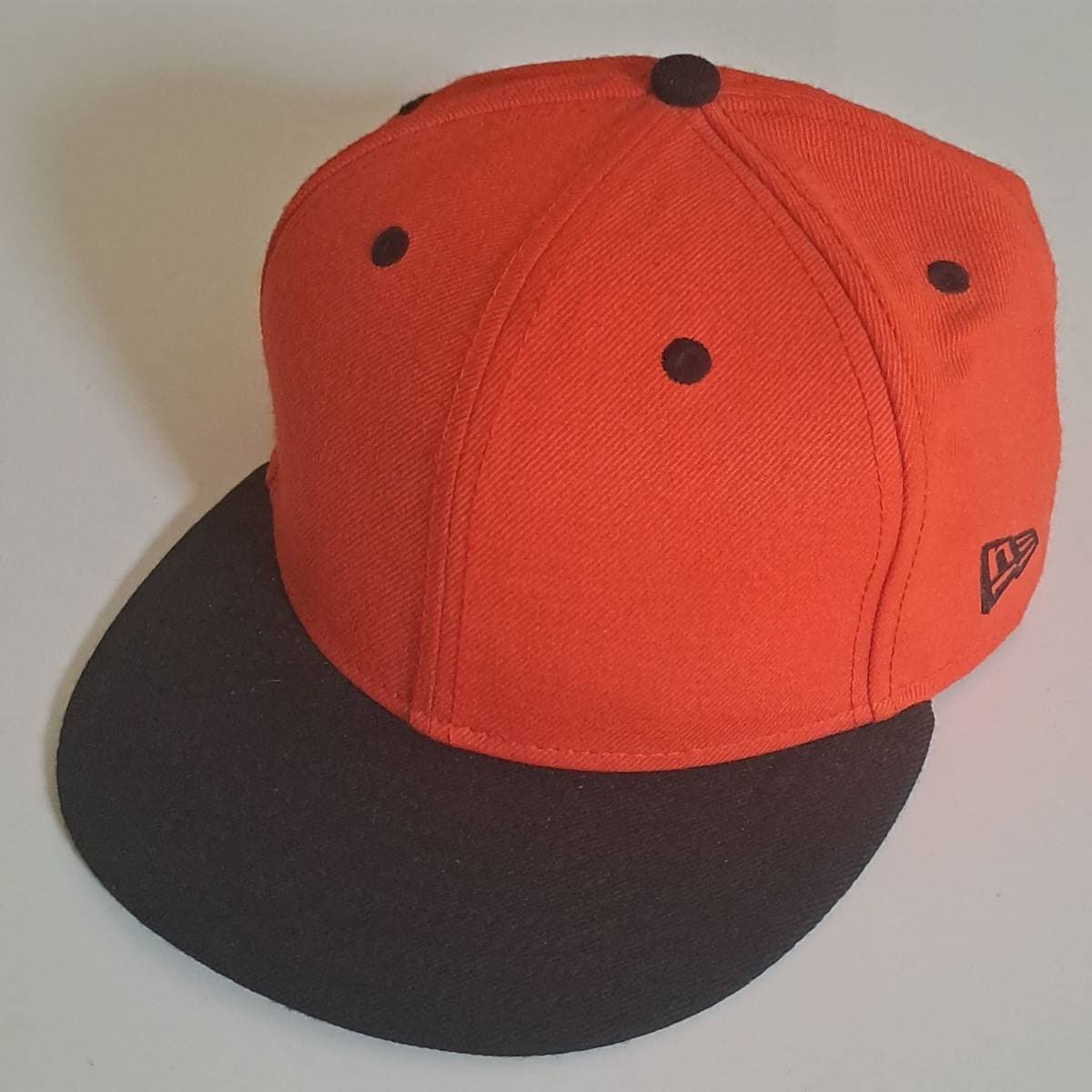 Cap Bitonal Orange & Black