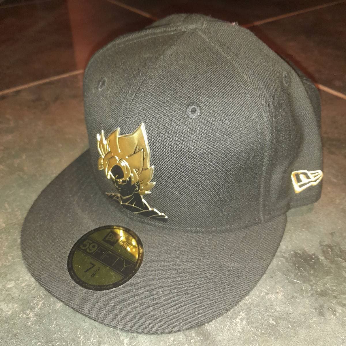 New Era Japan - Dragon Ball Z- Black / Métal - Goku Super Sayajin