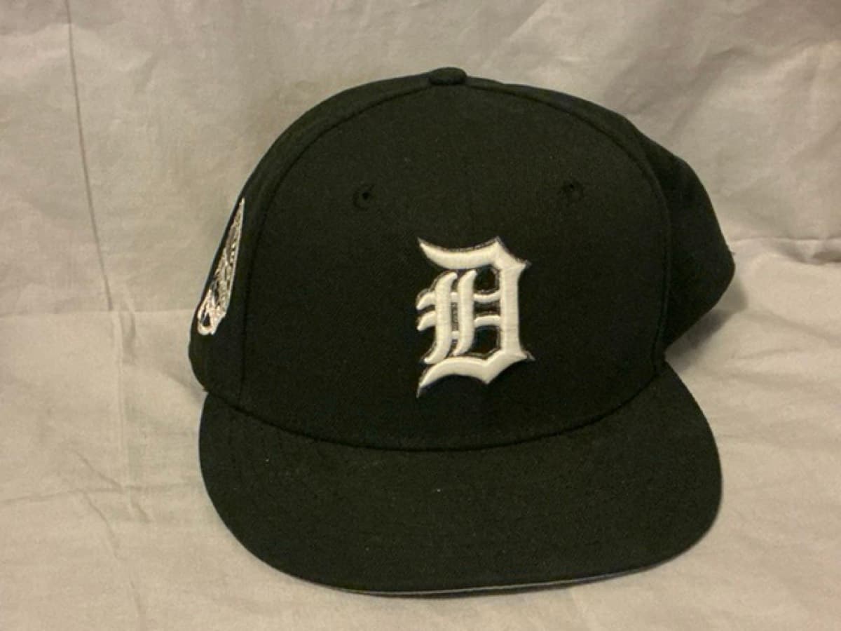 Detroit Tigers. (Magnum PI). (American League Central)