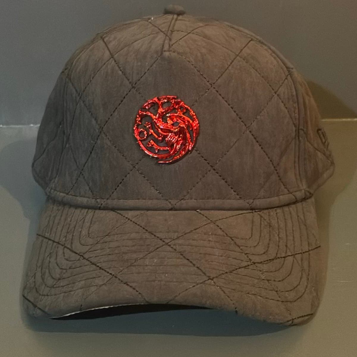 CAP collab New era x HBO x GOT version famille Targaryen