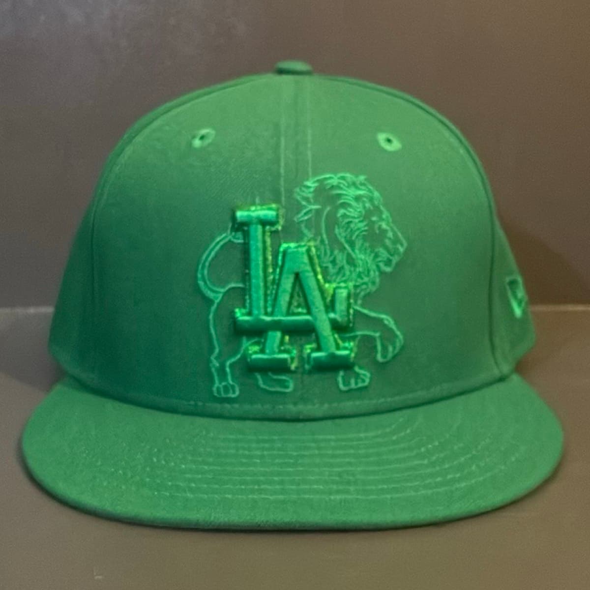 Cap Los Angeles édition zodiac Léo Green