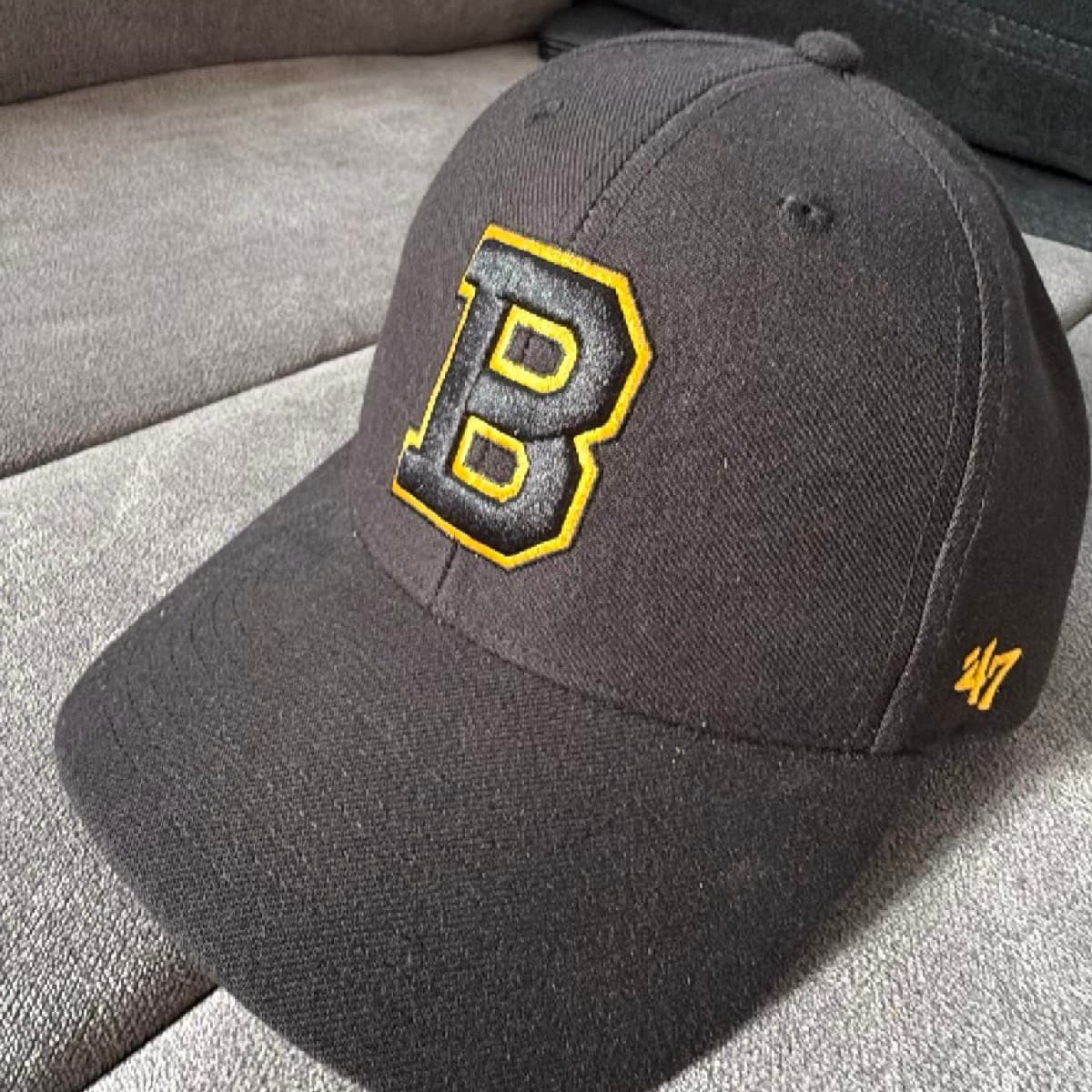 Cap Boston Bruins