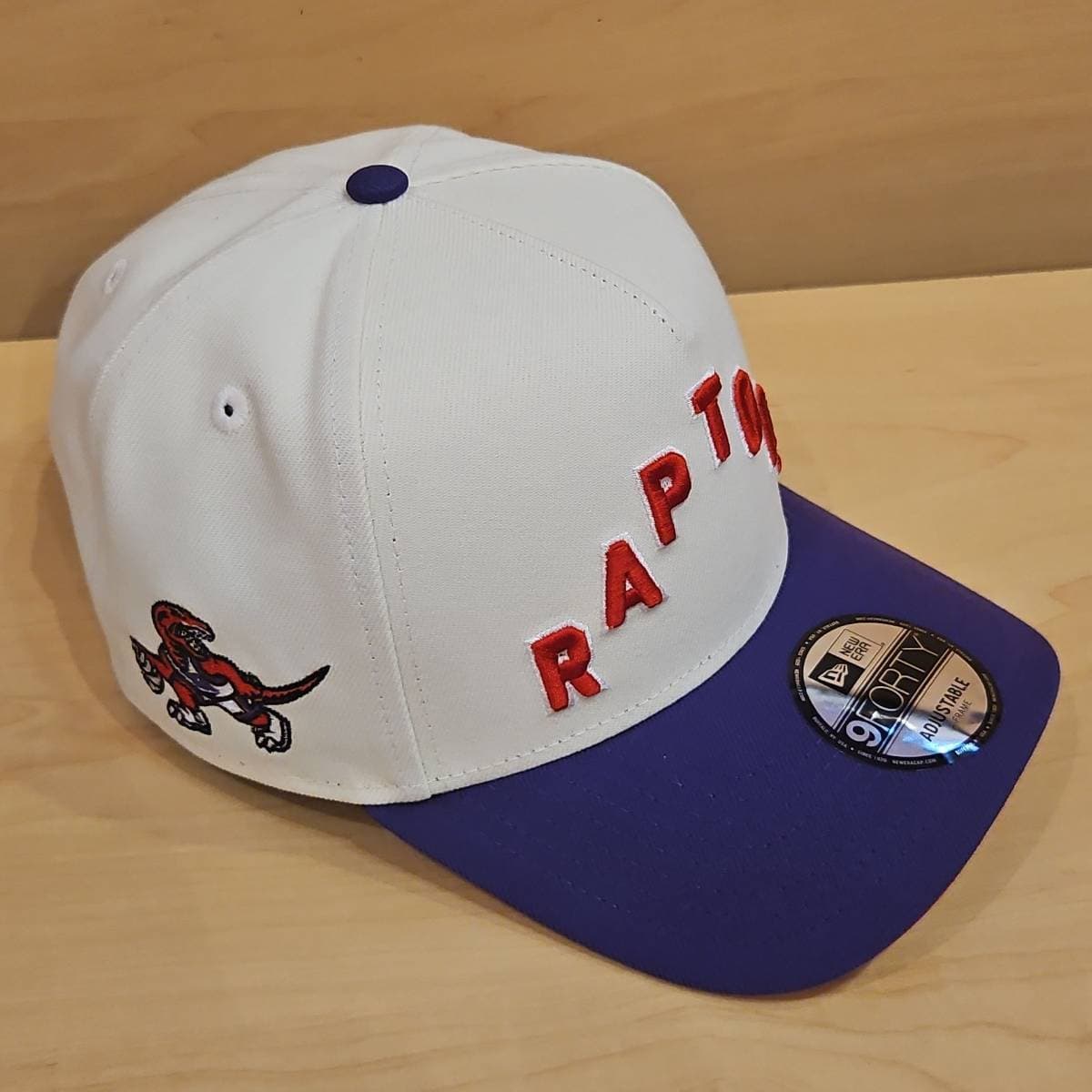 Cap Toronto Raptors — 2