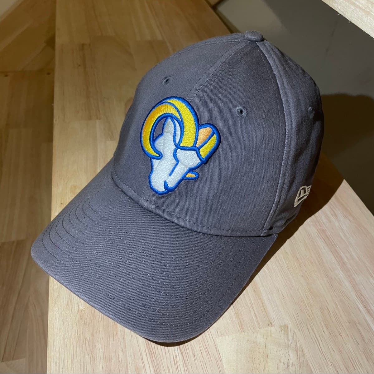 Cap Los Angeles Rams