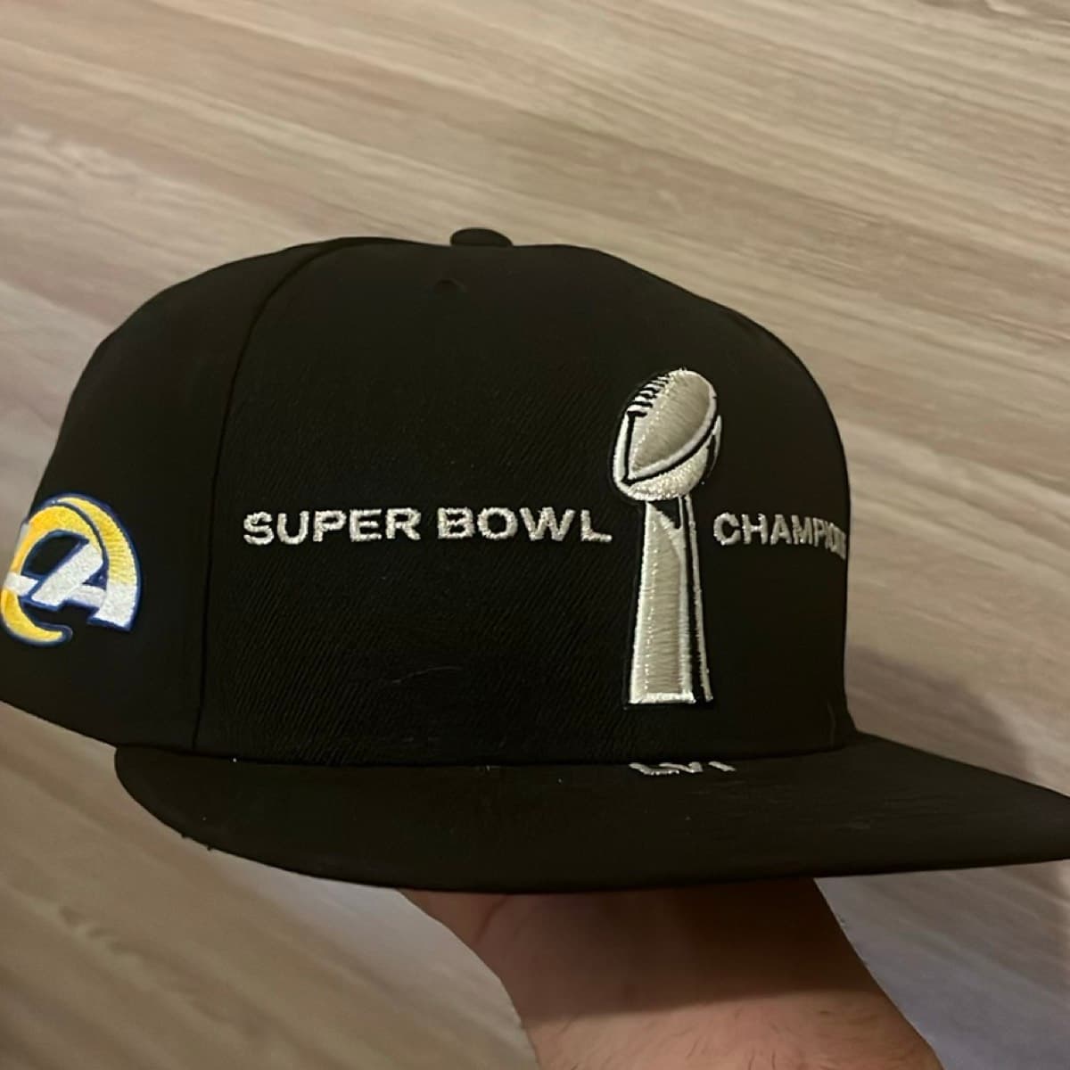 Cap Los Angeles Rams